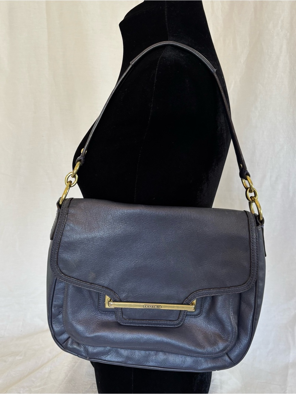 Coach Leather Crossbody Messenger Bag Navy Blue Brass Hardware Authenticated